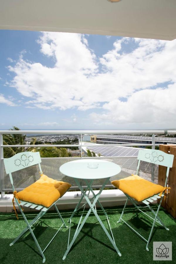 Le Vetiver 3 Etoiles - 30M2 - Renove Avec Vue Mer - 10' De L'Aeroport Sainte Clotilde Exterior photo